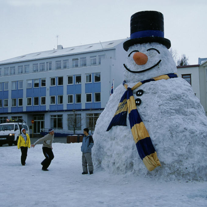 snowman-akureyri.jpg