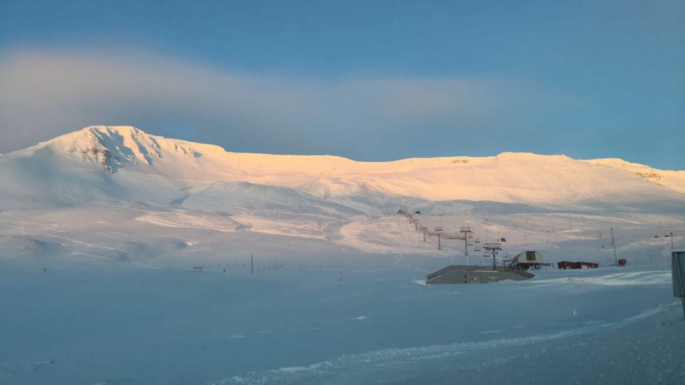 26 stunda opnun fyrirhuguð 27. apríl kl. 14 til 28. apríl kl. 16