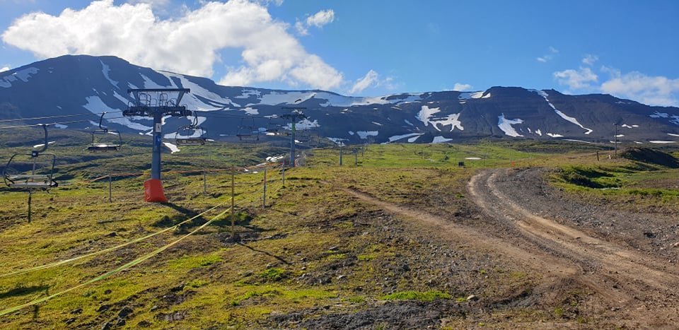 Hertar aðgerðir vegna Covid-19