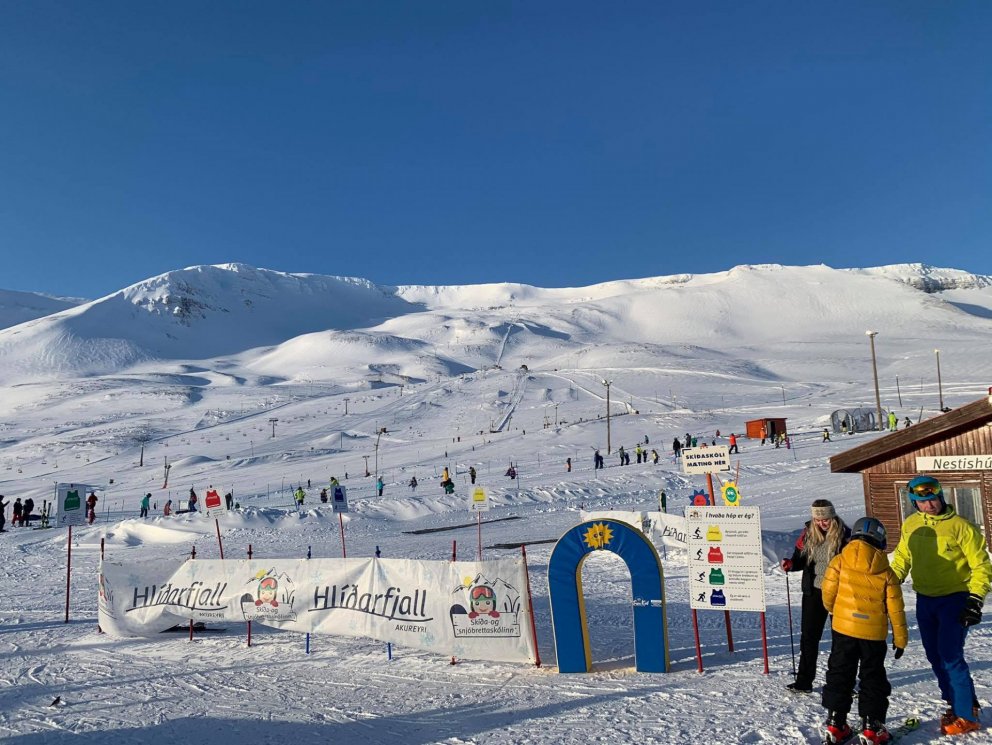 Uppselt alla helgina nema seinni part sunnudags.