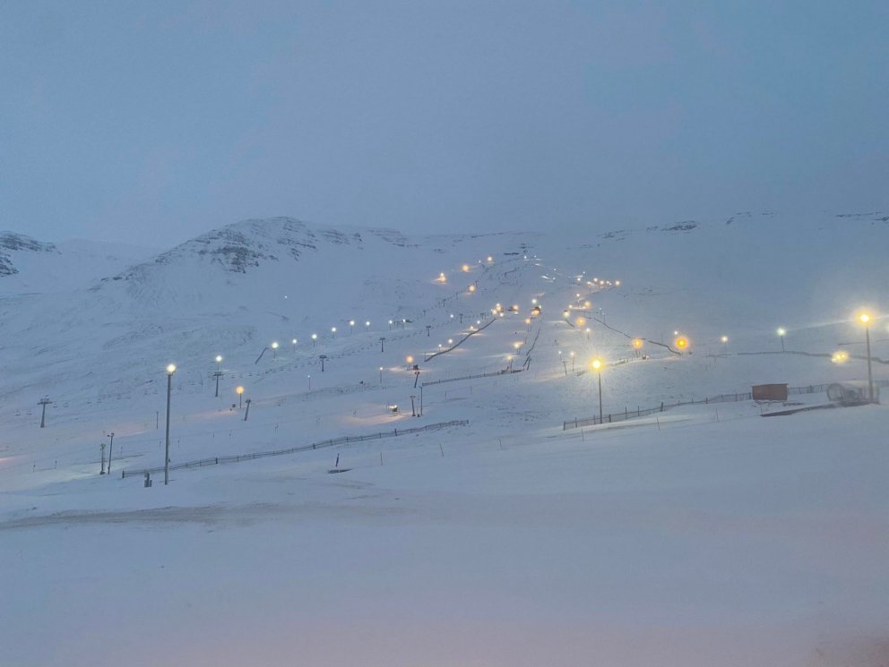 Svona var staðan í Hlíðarfjalli fyrir stundu. Mynd: Hólmfríður Sara Friðjónsdóttir.