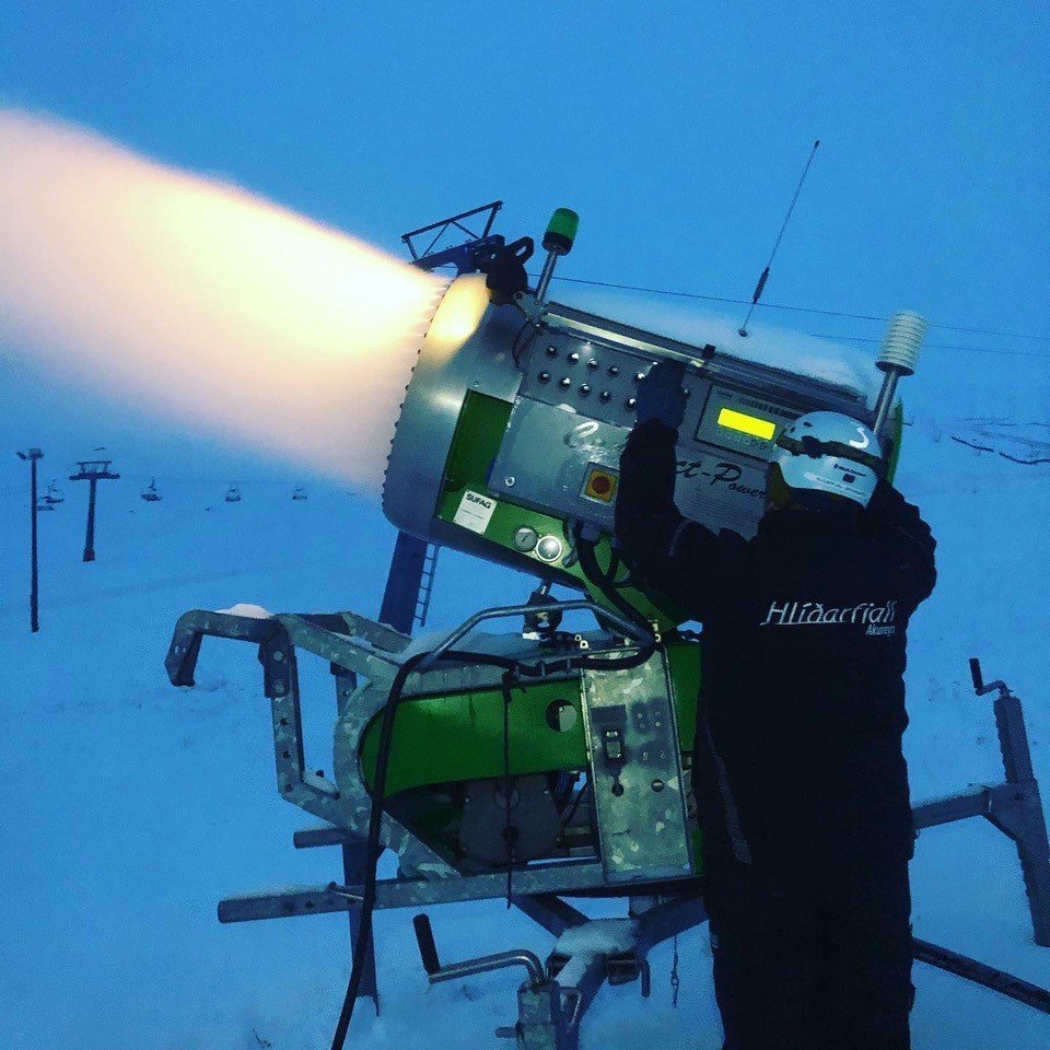 Styttist í skíðavertíðina! Stefnum á að opna 17. desember ef aðstæður leyfa