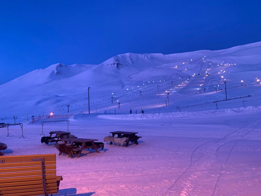 Forsala á vetrarkortum þar til skíðasvæðið opnar