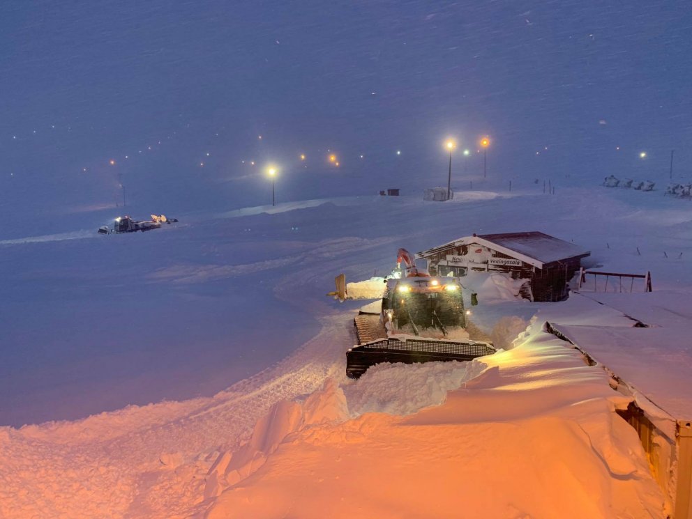 Opið í dag mánudag 25.1 frá 13:00-19:00