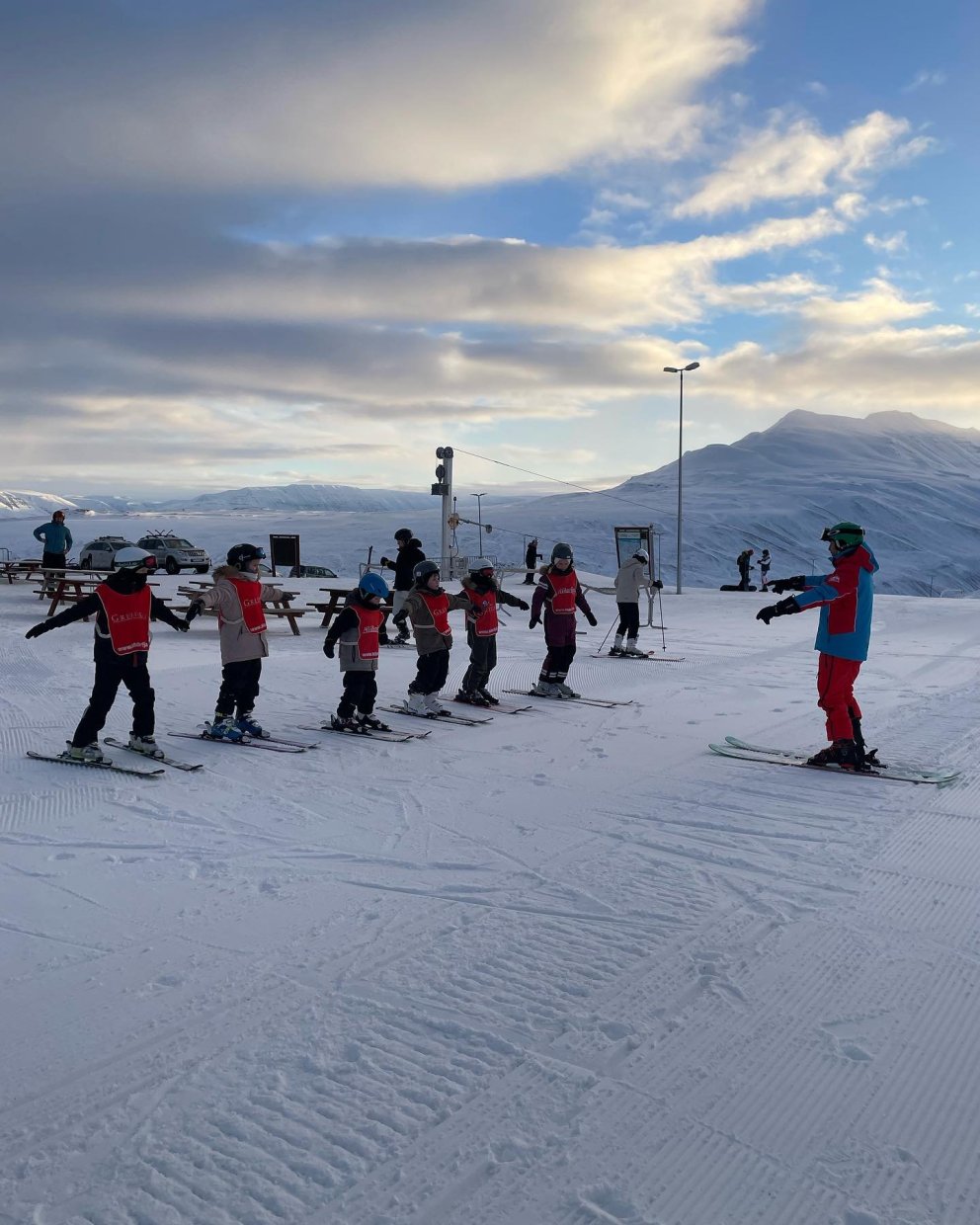Bókaðu núna í skíða/brettaskólann, einkakennslu.