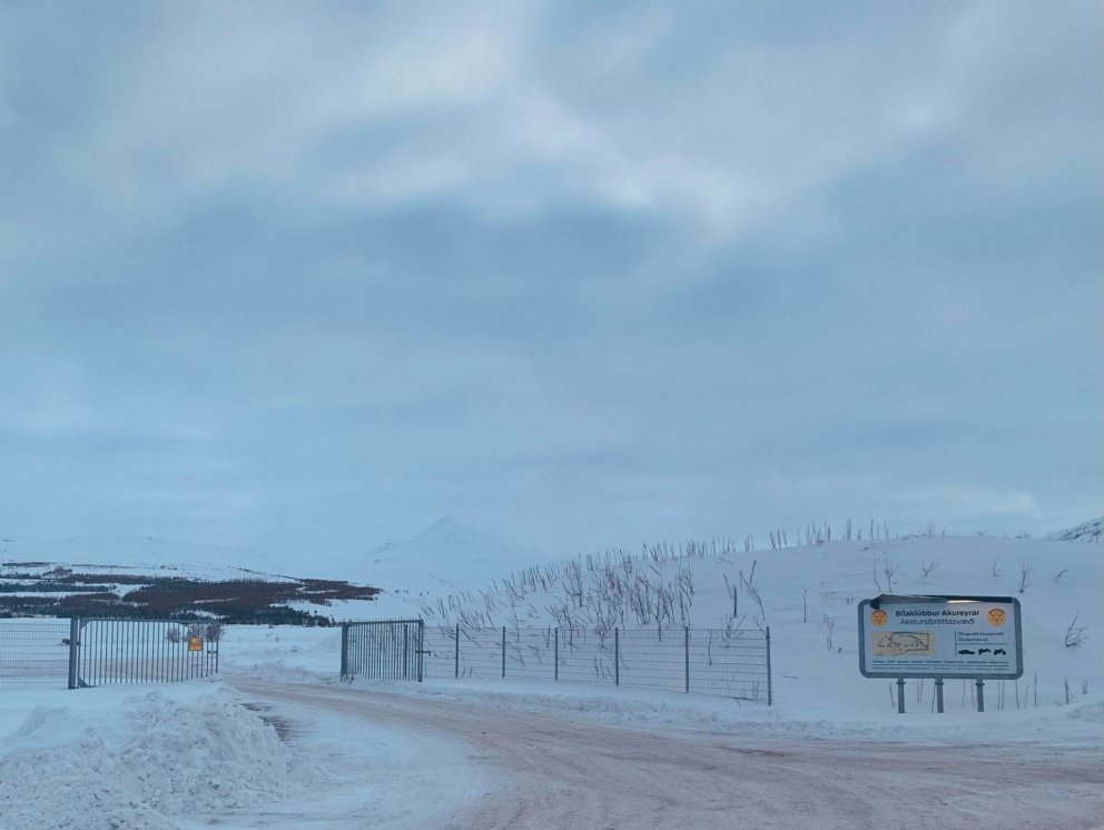 Laugardaginn 19. febrúar verða rútuferðir á vegum Hlíðarfjalls til og frá bílastæði Bílaklúbbs Akure&hellip;