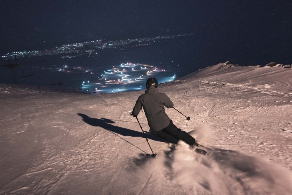 Kvöldopnun í kvöld 24. mars.